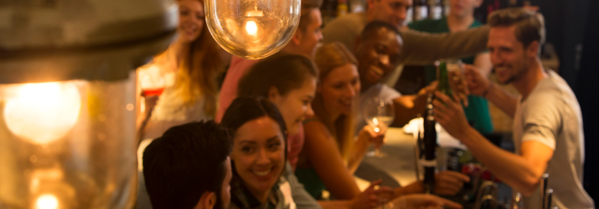Bars und Clubs in Dubai für das Nightlife erkunden