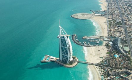 Luxushotel Burj al Arab mit Infinity-Pool