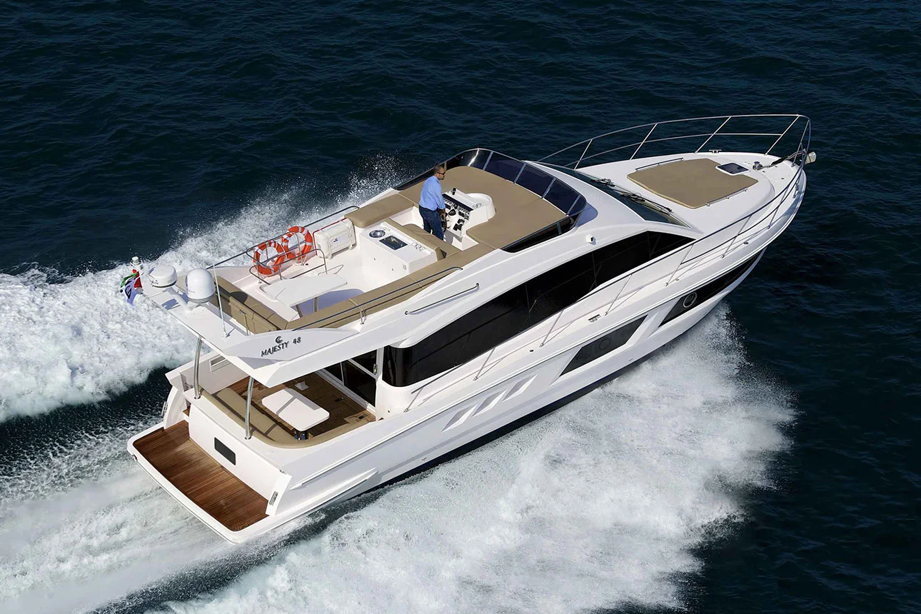 Yacht Charter in Dubai